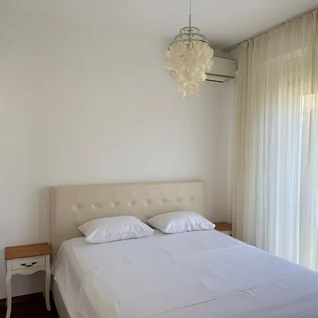 Viola Di Mare Budva