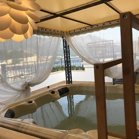 Viola Di Mare * Budva